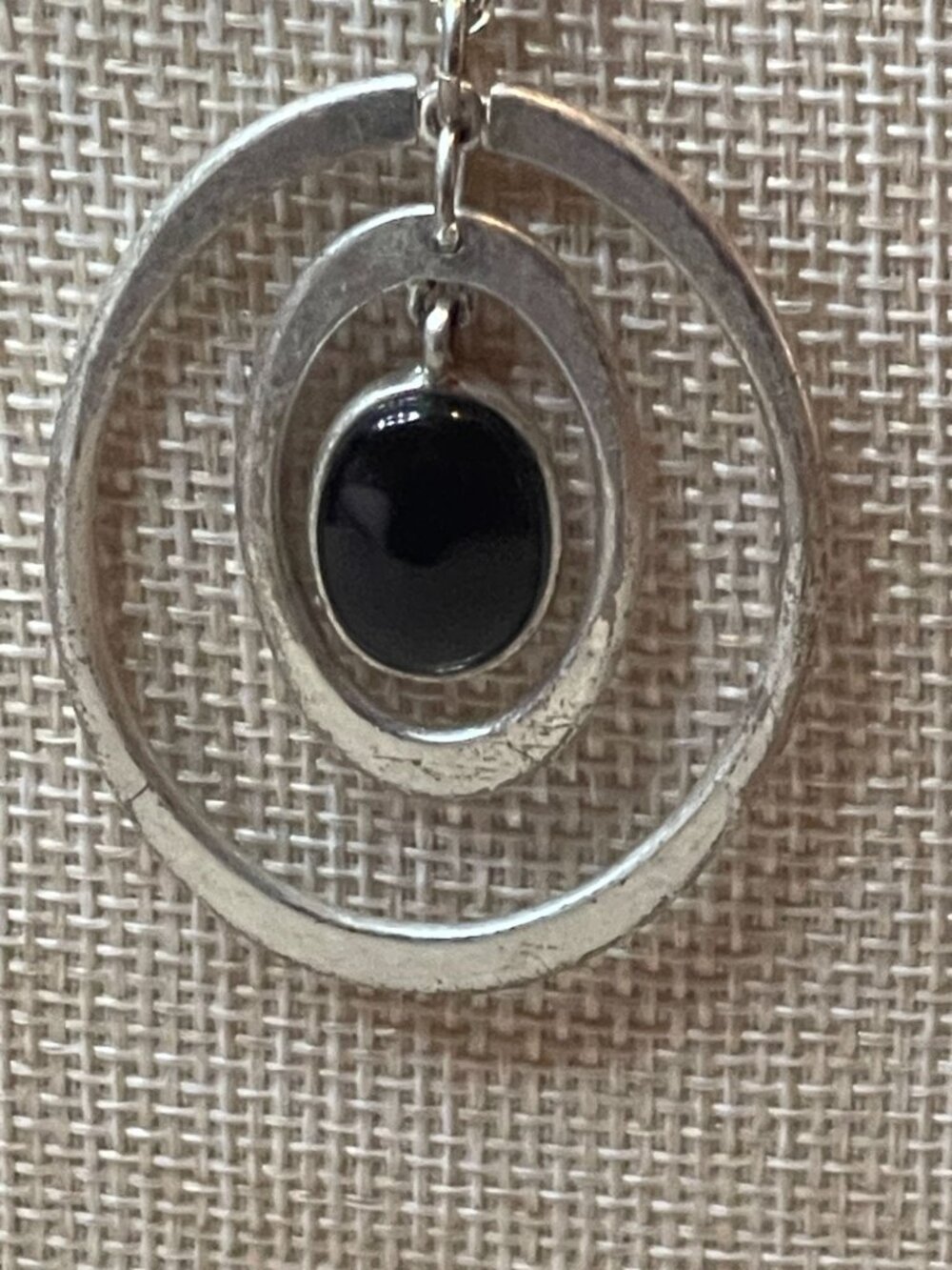 Vintage Y2K Axcess Liz Claiborne Black Stone Circle Necklace Silver Tone
